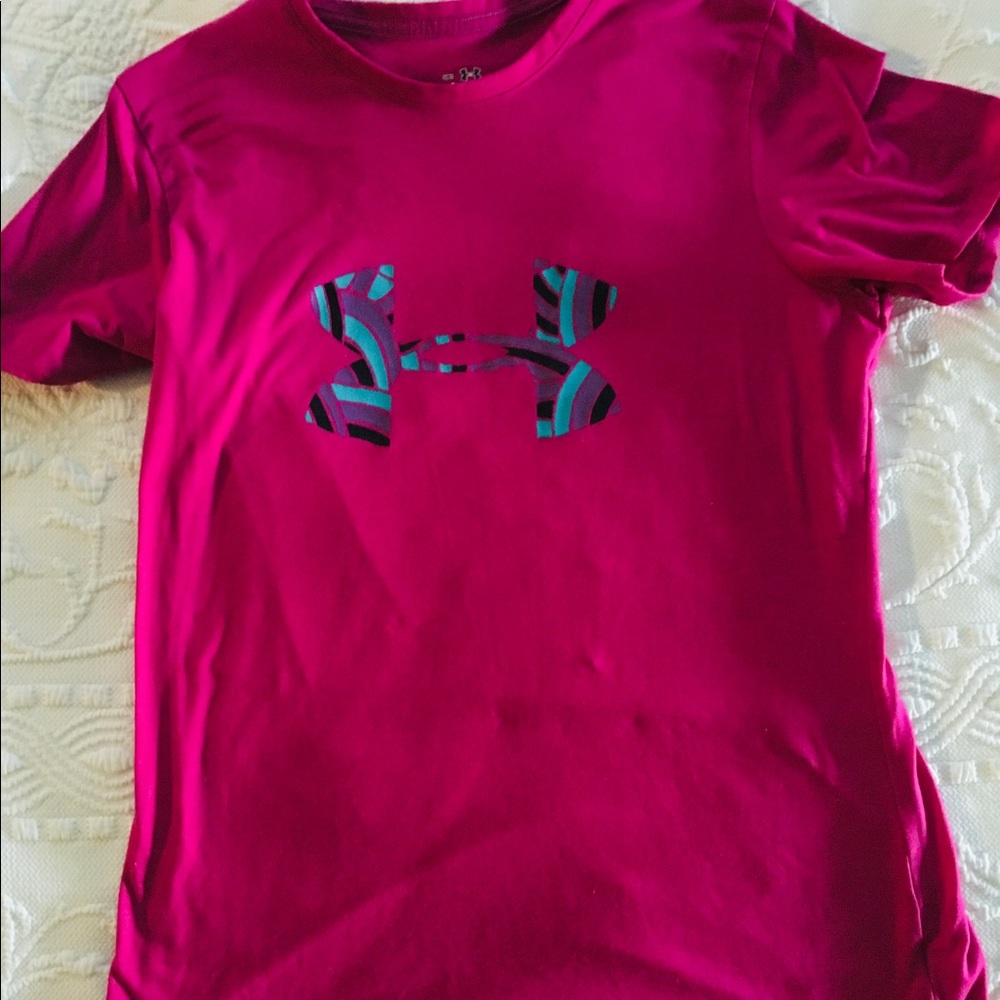 Size medium under armour t-shirt